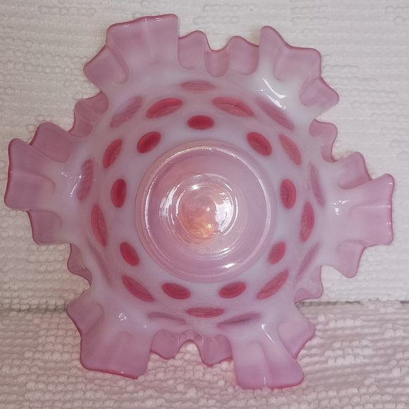 Fenton Cranberry Vintage Coin Spot Bowl - Picture 8 of 8